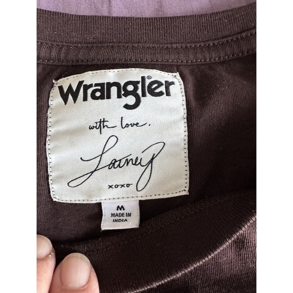 Ladies Wrangler Top Call A Cowboy.  Medium - Picture 3 of 7